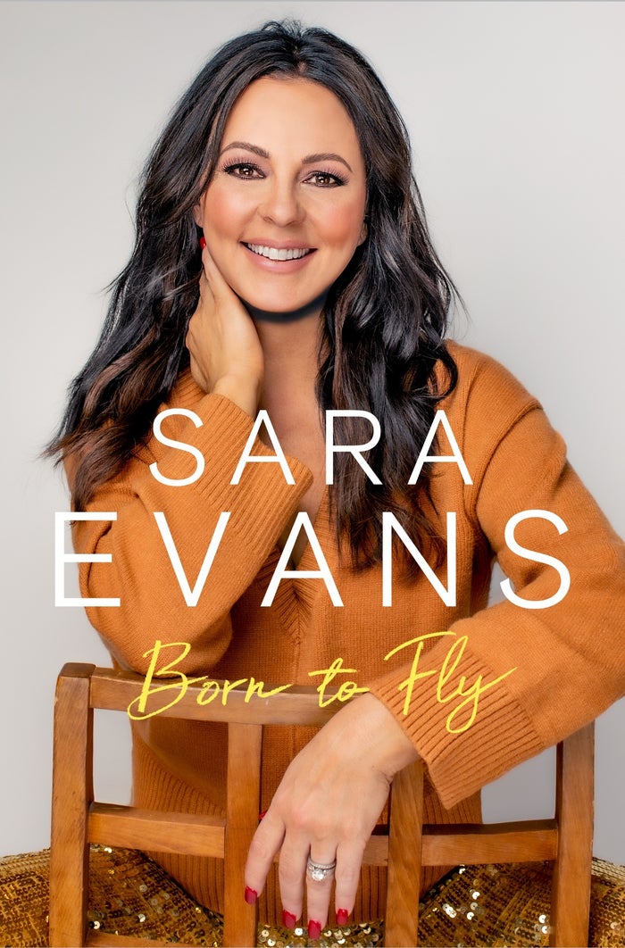Sara Evans boek 'Born to Fly'