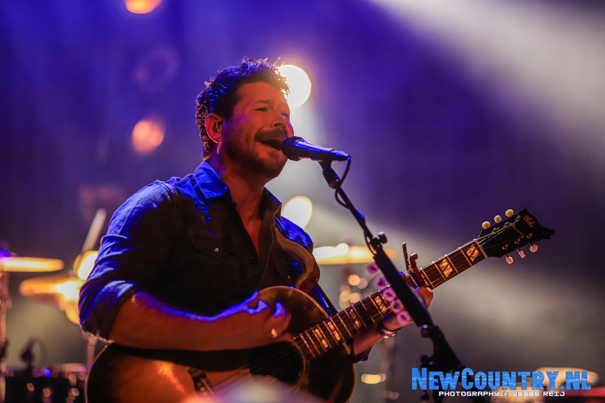 shane smith and the saints tivoli 16 