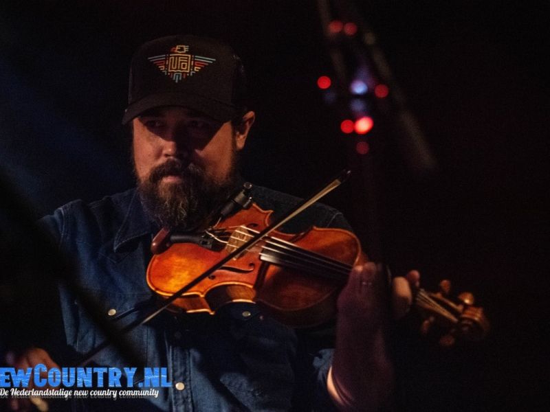 12 The Local Honeys 12 The Local Honeys