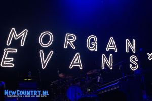 01 Morgan Evans Tilburg