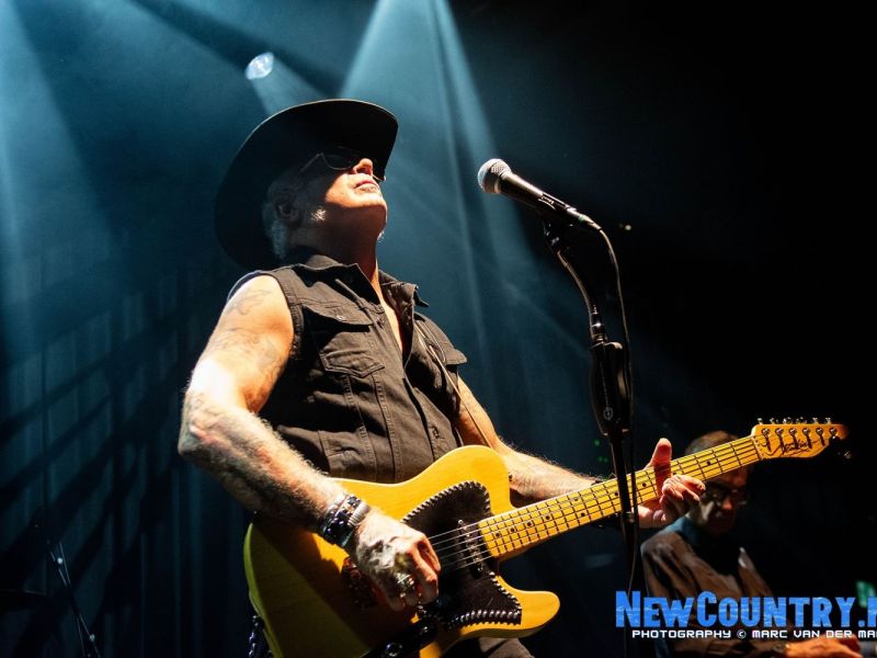 dale watson maurice van hoek   dale watson maurice van hoek