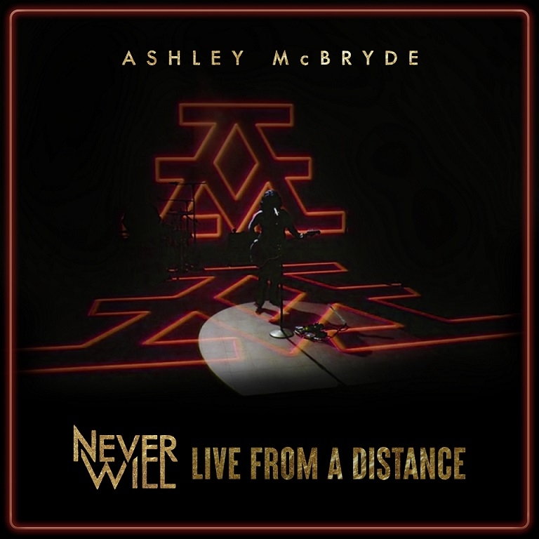 Ashley McBryde met live versie van Shut Up Sheila