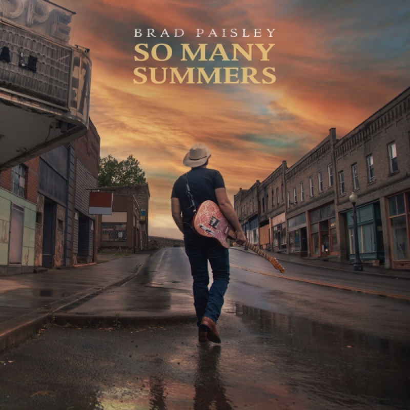 Brad Paisley met nieuwe song &quot;So Many Summers.&quot;