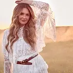 Carly Pearce keert terug naar haar bluegrass roots met nieuwe single