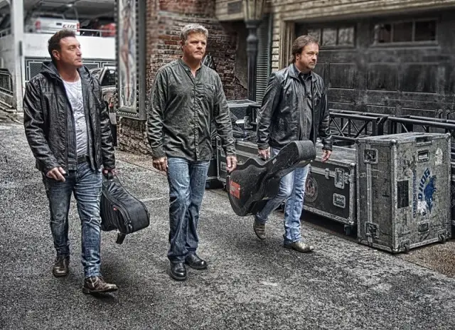 The Frontmen Of Country