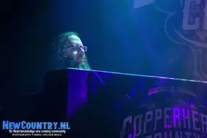 16 Copperhead County